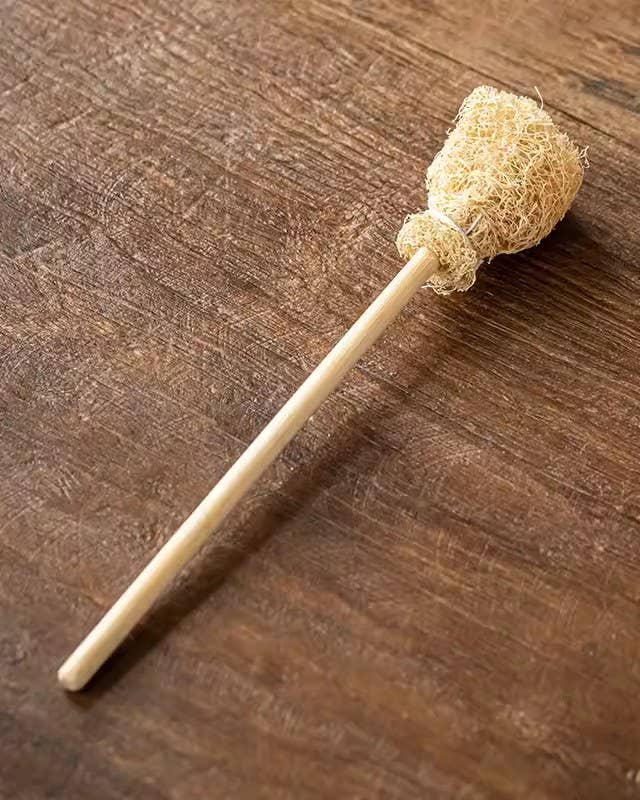 Natural loofah cup brush: Sealed Top