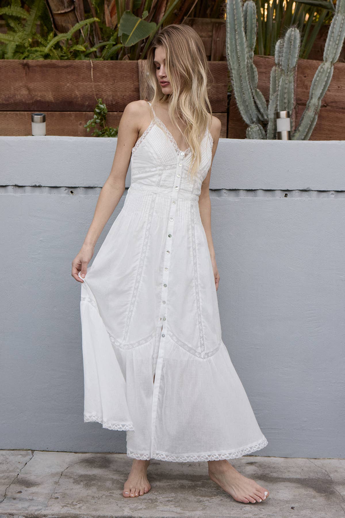 Lace Trim Button-Down Maxi Dress -: WHITE