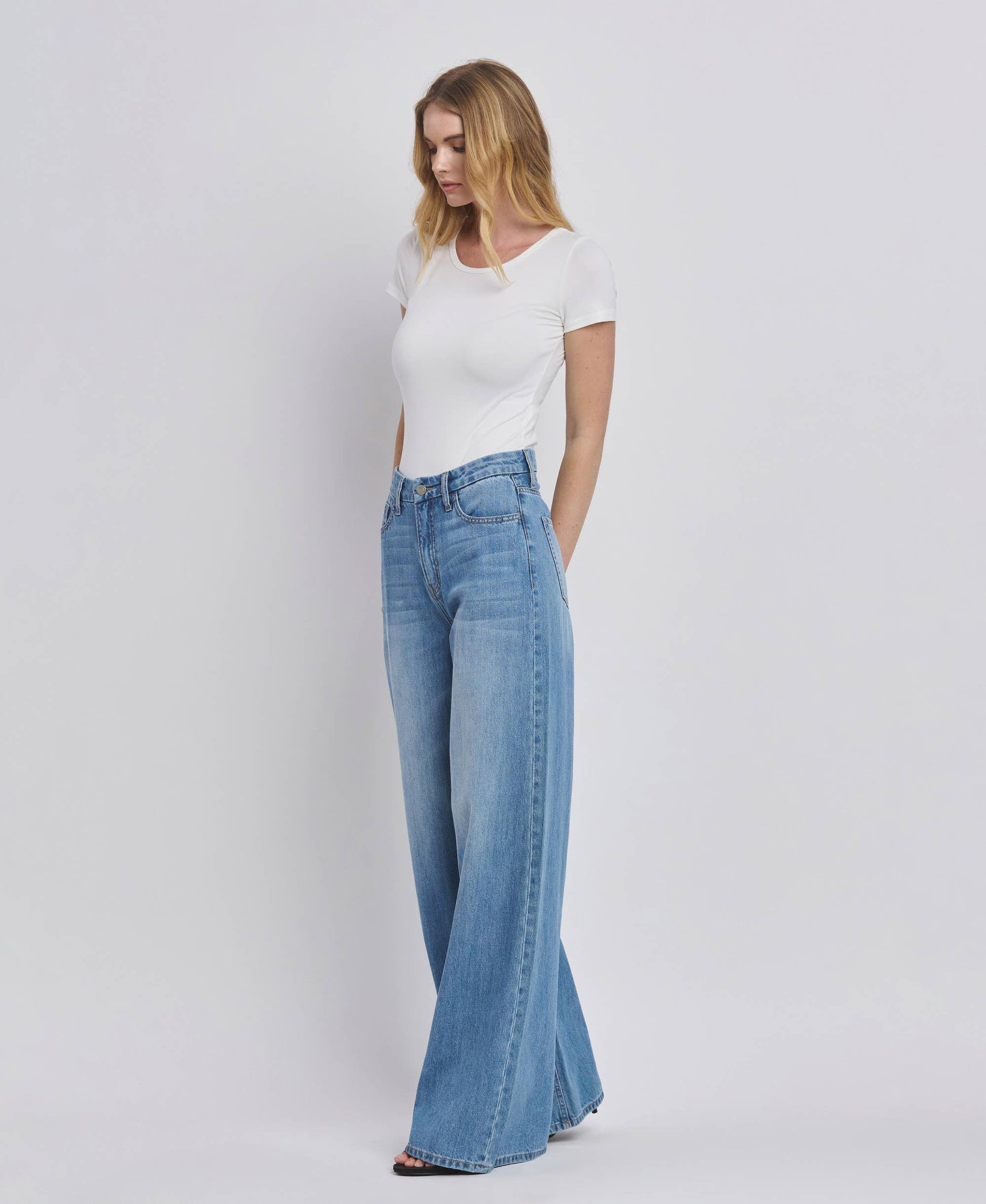 SUPER HIGH RISE WIDE LEG JEANS sizes: 27-32